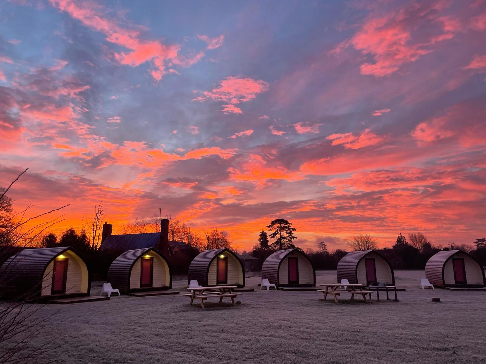 Rodway Hill Golf & Eco Pod Hotel Gloucester Exteriér fotografie